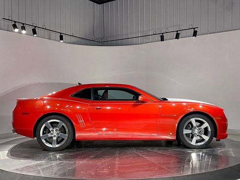 Used 2010 Chevrolet Camaro SS w/ RS Package RWD image 5