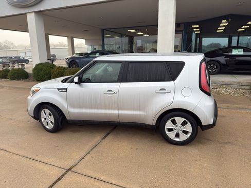 Used 2016 Kia Soul image 8