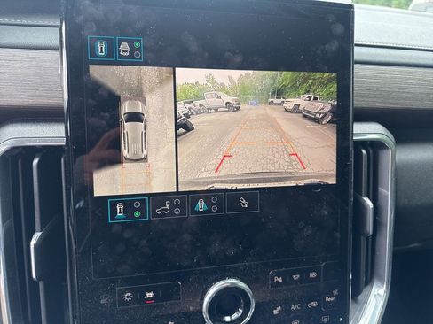 Used 2024 GMC Acadia Denali w/ Super Cruise Package FWD image 4