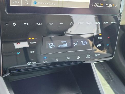 Certified 2023 Hyundai Tucson Limited AWD/4WD image 36