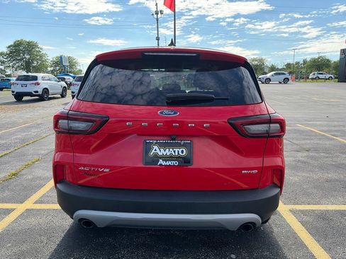 Used 2024 Ford Escape Active AWD/4WD image 4