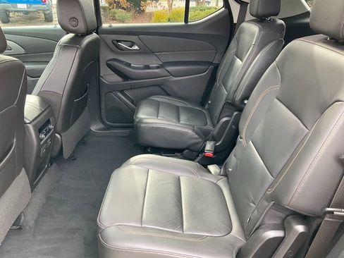 Used 2021 Chevrolet Traverse RS image 16