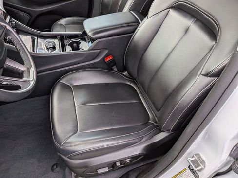 Used 2023 Jeep Grand Cherokee L Limited image 21