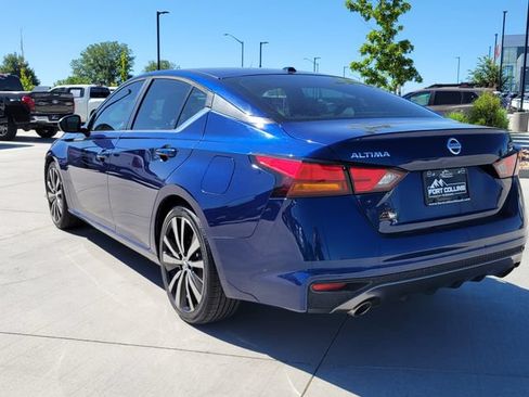 Used 2019 Nissan Altima 2.5 SR FWD image 3