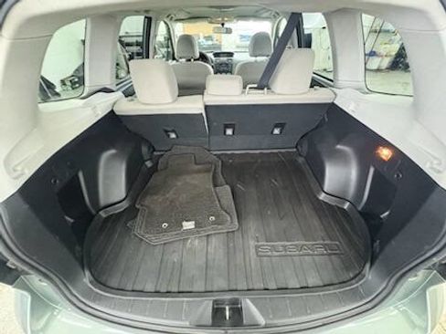 Used 2014 Subaru Forester 2.5i Premium w/ All-Weather Package image 8