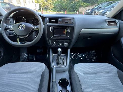 Used 2018 Volkswagen Jetta S FWD image 12