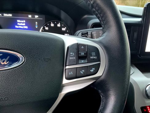 Used 2021 Ford Explorer XLT w/ Class III Trailer Tow Package image 25