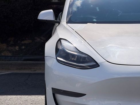 Used 2021 Tesla Model 3 Standard Range Plus RWD image 4