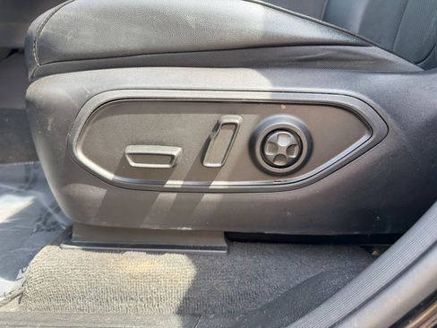 Used 2022 Jeep Grand Cherokee Altitude AWD/4WD image 27