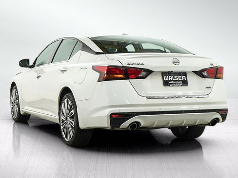 Used 2023 Nissan Altima 2.5 SL AWD/4WD image 3
