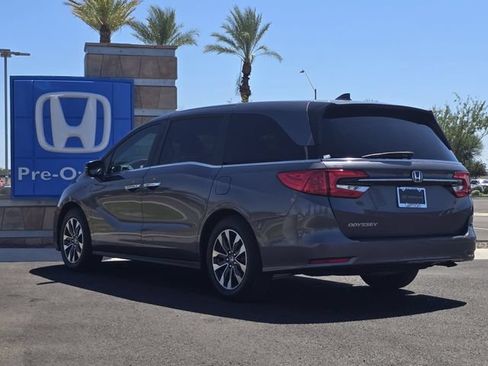 Used 2024 Honda Odyssey EX-L image 5