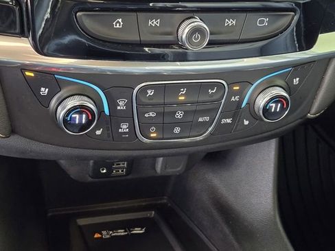 Used 2023 Chevrolet Traverse Premier w/ Redline Edition image 22