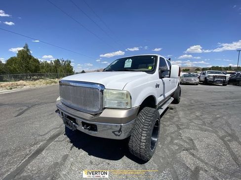Used 2005 Ford F250 XL AWD/4WD image 1
