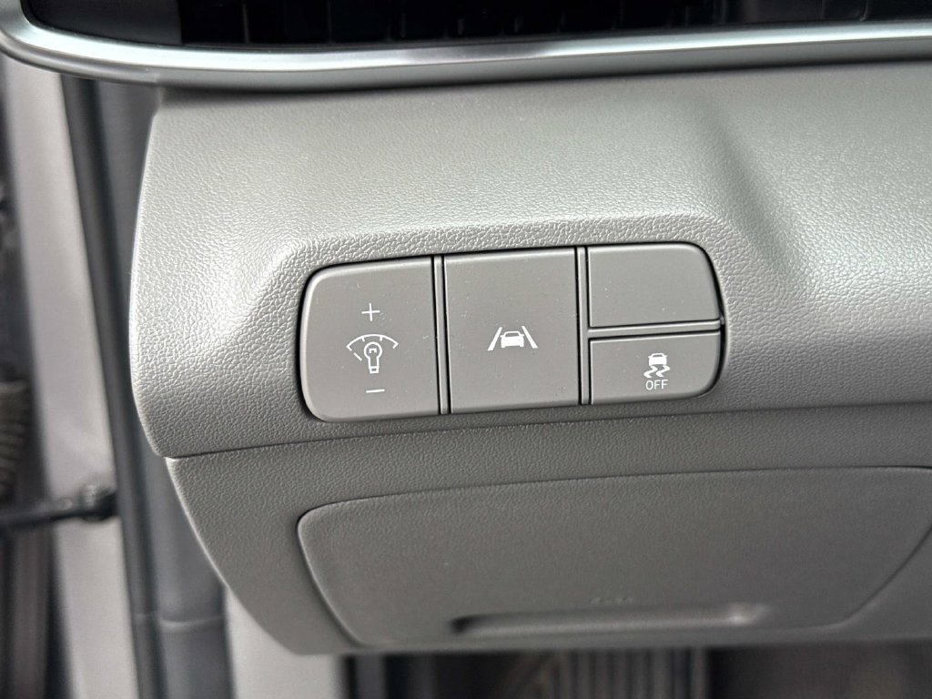 Used 2023 Hyundai Elantra SEL w/ Convenience Package FWD image 40