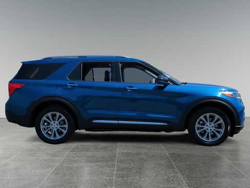 Used 2022 Ford Explorer Limited w/ Equipment Group 301A AWD/4WD image 6
