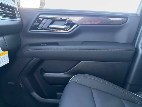 New 2026 GMC Yukon Elevation RWD image 22