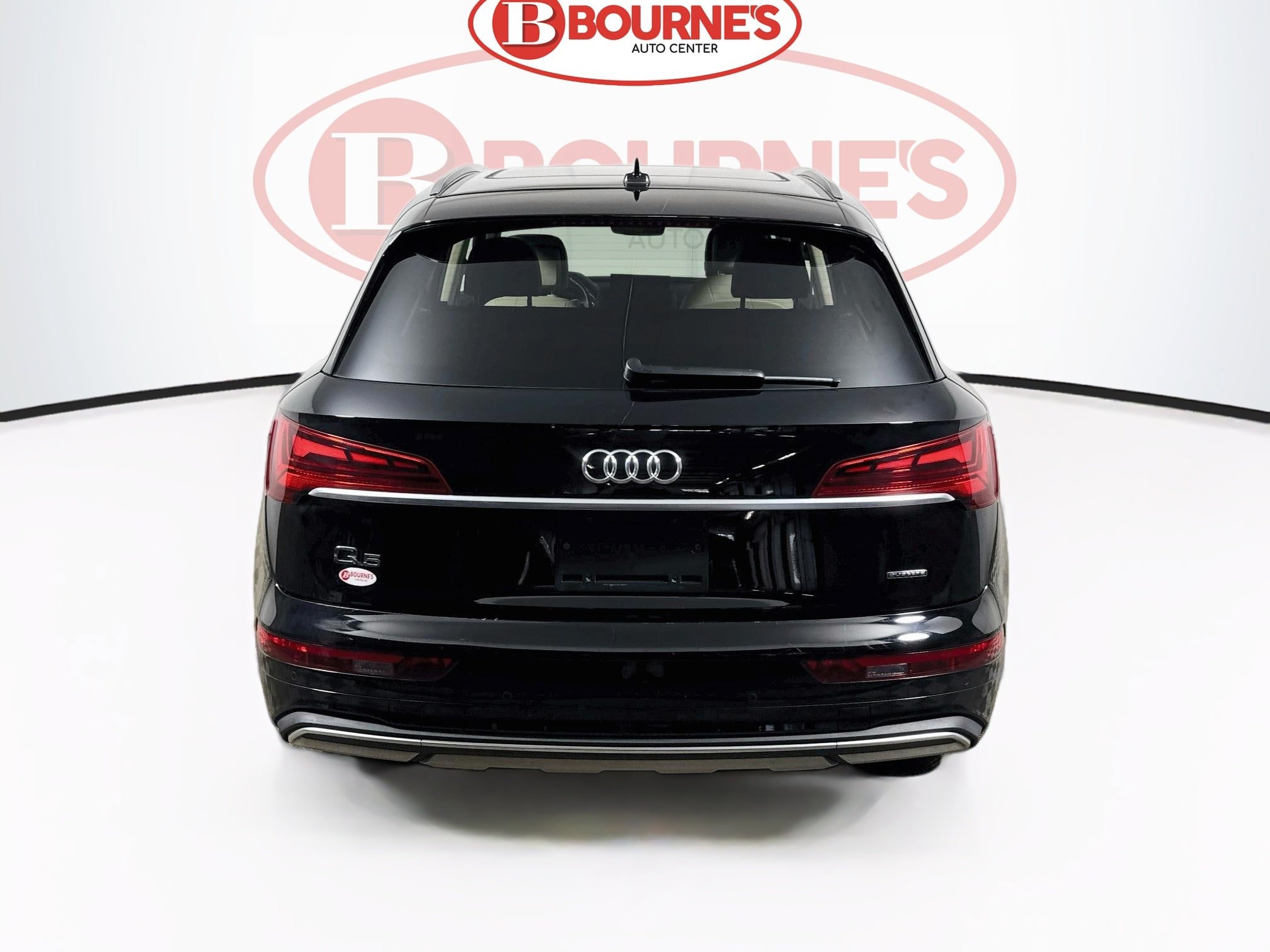 Used 2021 Audi Q5 2.0T Premium w/ Convenience Package AWD/4WD image 9