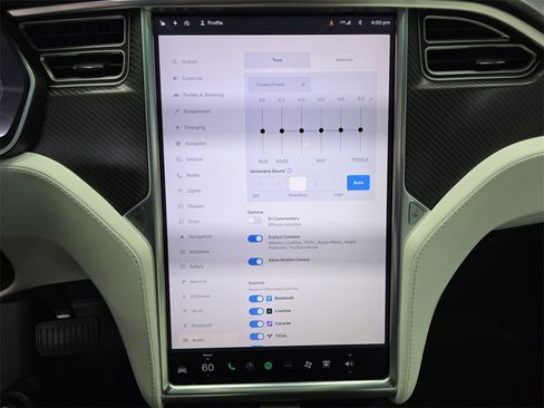 Used 2017 Tesla Model X 90D image 42