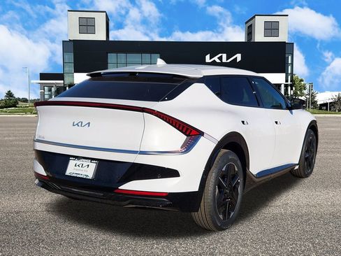 New 2025 Kia EV6 Wind image 5