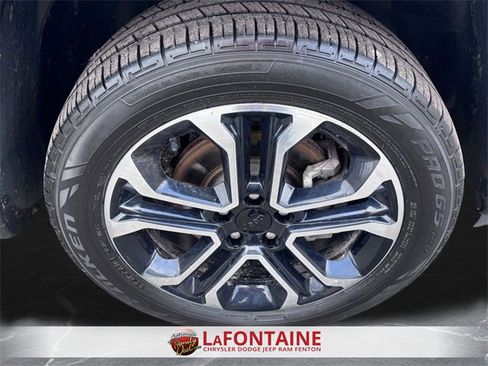 Certified 2022 Jeep Compass Limited image 29