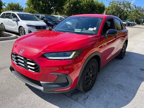 Used 2024 Honda HR-V Sport image 2