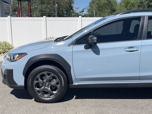 Used 2021 Subaru Crosstrek 2.5i Sport w/ Moonroof Package AWD/4WD image 2