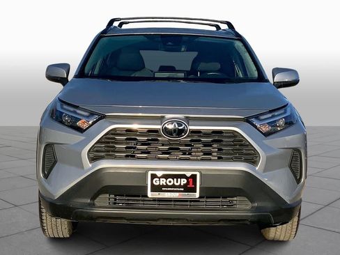 Used 2024 Toyota RAV4 XLE w/ Convenience Package FWD image 4