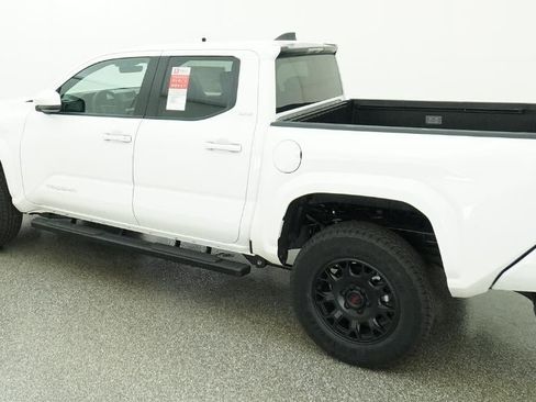 Used 2026 Toyota Tacoma SR5 RWD image 4