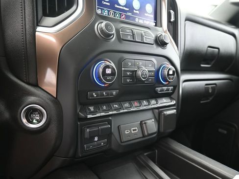 Used 2020 Chevrolet Silverado 2500 High Country w/ Z71 Off-Road Package image 24