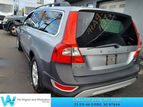 Used 2010 Volvo XC70 3.2 image 4