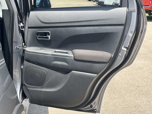 Used 2024 Mitsubishi Outlander Sport ES AWD/4WD image 19
