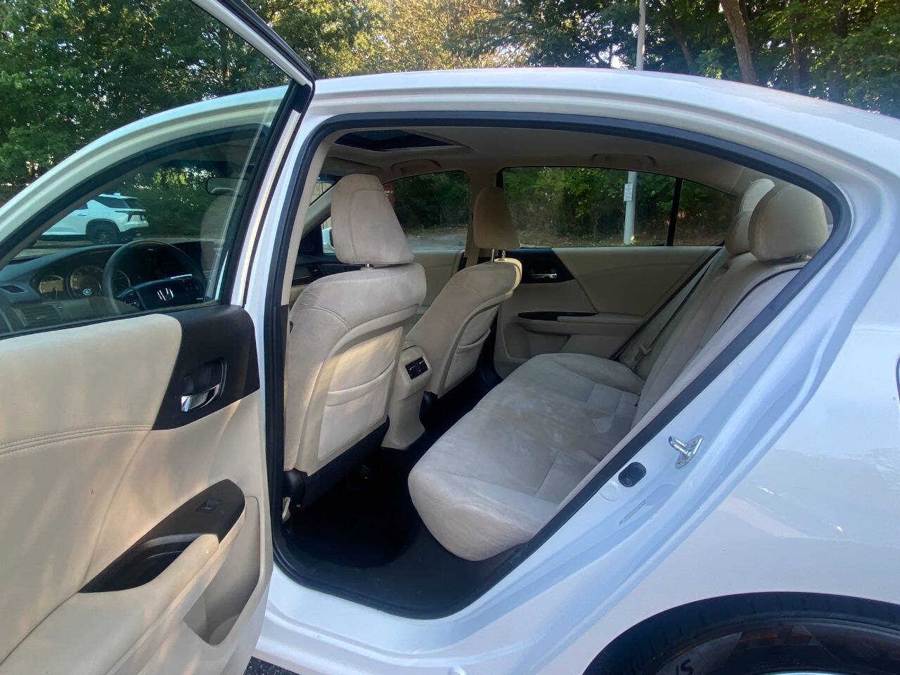 Used 2013 Honda Accord EX image 39