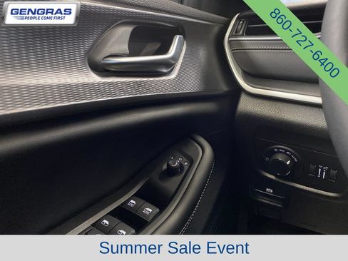 Used 2023 Jeep Grand Cherokee Altitude AWD/4WD image 24