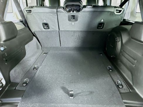 New 2026 Jeep Wrangler Unlimited Rubicon image 34