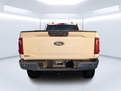 Used 2024 Ford F150 XLT w/ Tow/Haul Package image 4