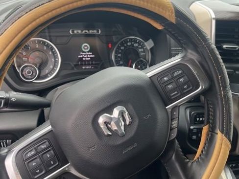 Used 2019 RAM 2500 Laramie AWD/4WD image 6