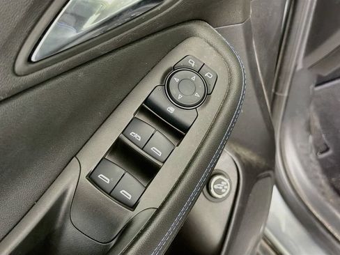Used 2025 Buick Encore GX Sport Touring FWD image 21
