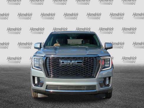 Used 2023 GMC Yukon XL Denali Ultimate image 3