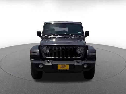 Used 2025 Jeep Wrangler Unlimited Sport AWD/4WD image 8