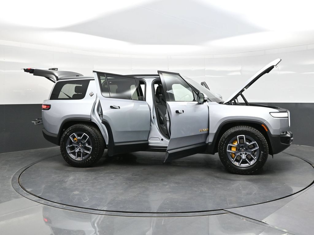 Used 2023 Rivian R1S Adventure Quad AWD/4WD image 48