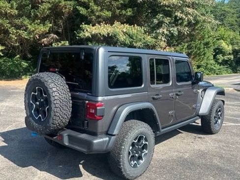 Used 2023 Jeep Wrangler Unlimited Rubicon 4xe w/ Cold Weather Group AWD/4WD image 7