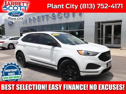 Used 2022 Ford Edge SE w/ Black Appearance Package