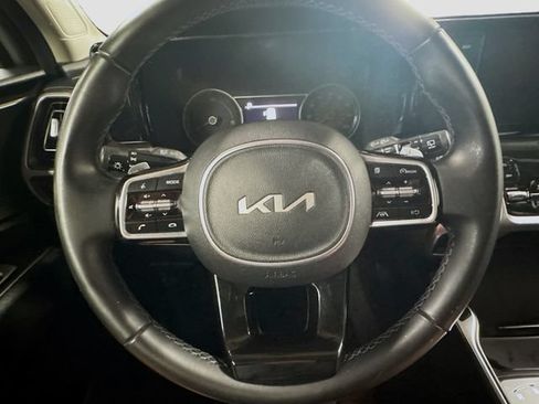 Used 2022 Kia Sorento S AWD/4WD image 11