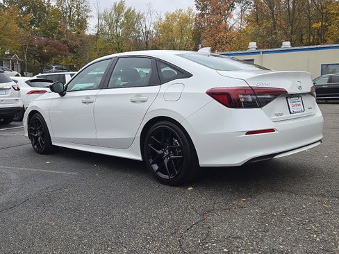 Certified 2025 Honda Civic Sport image 4