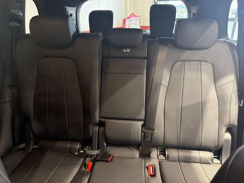 Used 2022 Mercedes-Benz GLB 250 4MATIC image 69