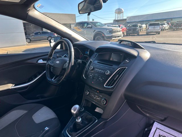Used 2015 Ford Focus ST FWD image 11