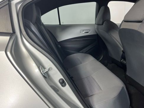 Used 2025 Toyota Corolla SE image 28