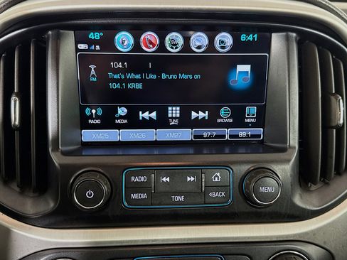 Used 2018 GMC Canyon SLT image 17