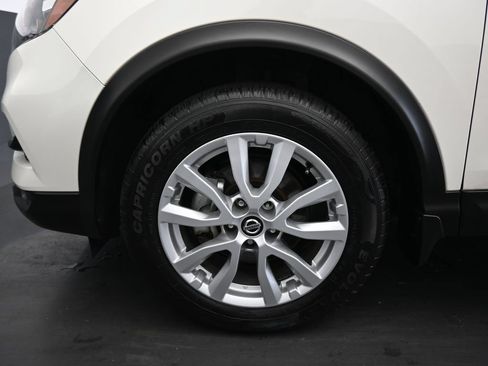 Used 2022 Nissan Rogue Sport SV w/ Technology Package AWD/4WD image 46
