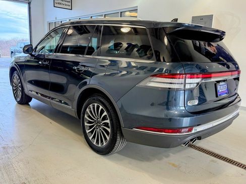 Used 2023 Lincoln Aviator Reserve w/ Equipment Group 201A image 5